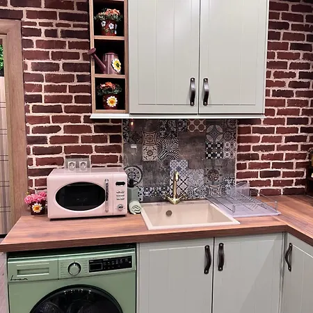 даная 3 Apartment