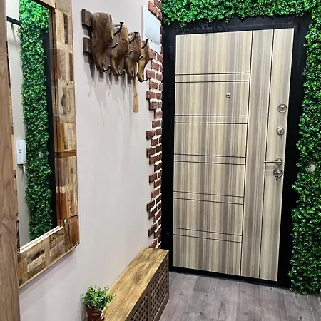 даная 3 Apartment *