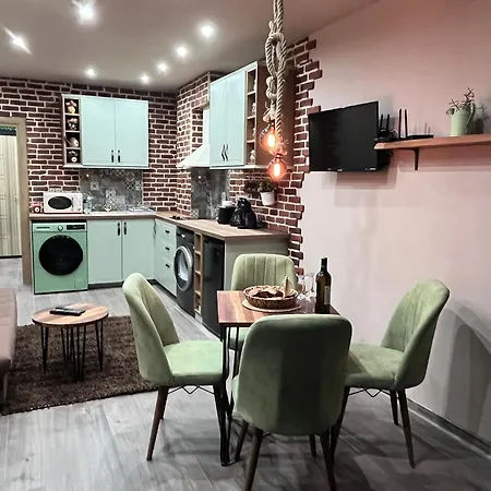 даная 3 Apartment *